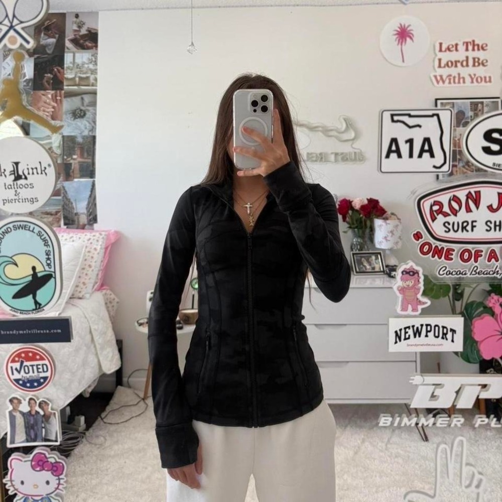 lululemon size 0 camo define jacket zipup